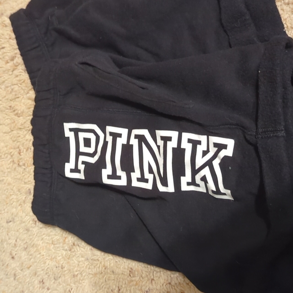 Shorts - Picture 2 of 2